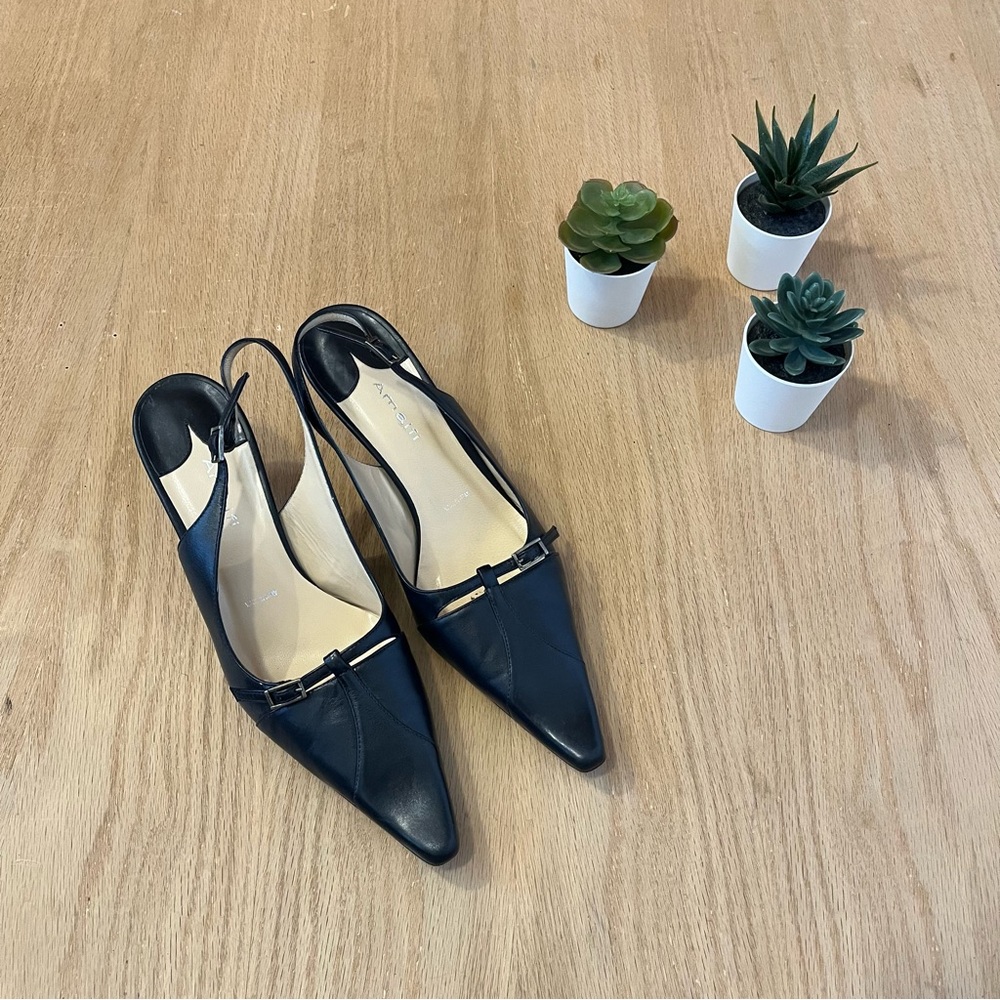 Amalfi Pointed Toe Slingback 2.5 Inch Heels in Navy Blue